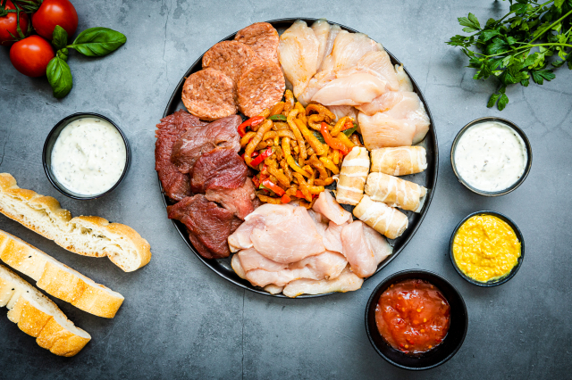 Pierrade de luxe viande de 1200 grammes pour 4 personnes